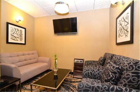 Envy Hotel Baltimore Inner Harbor