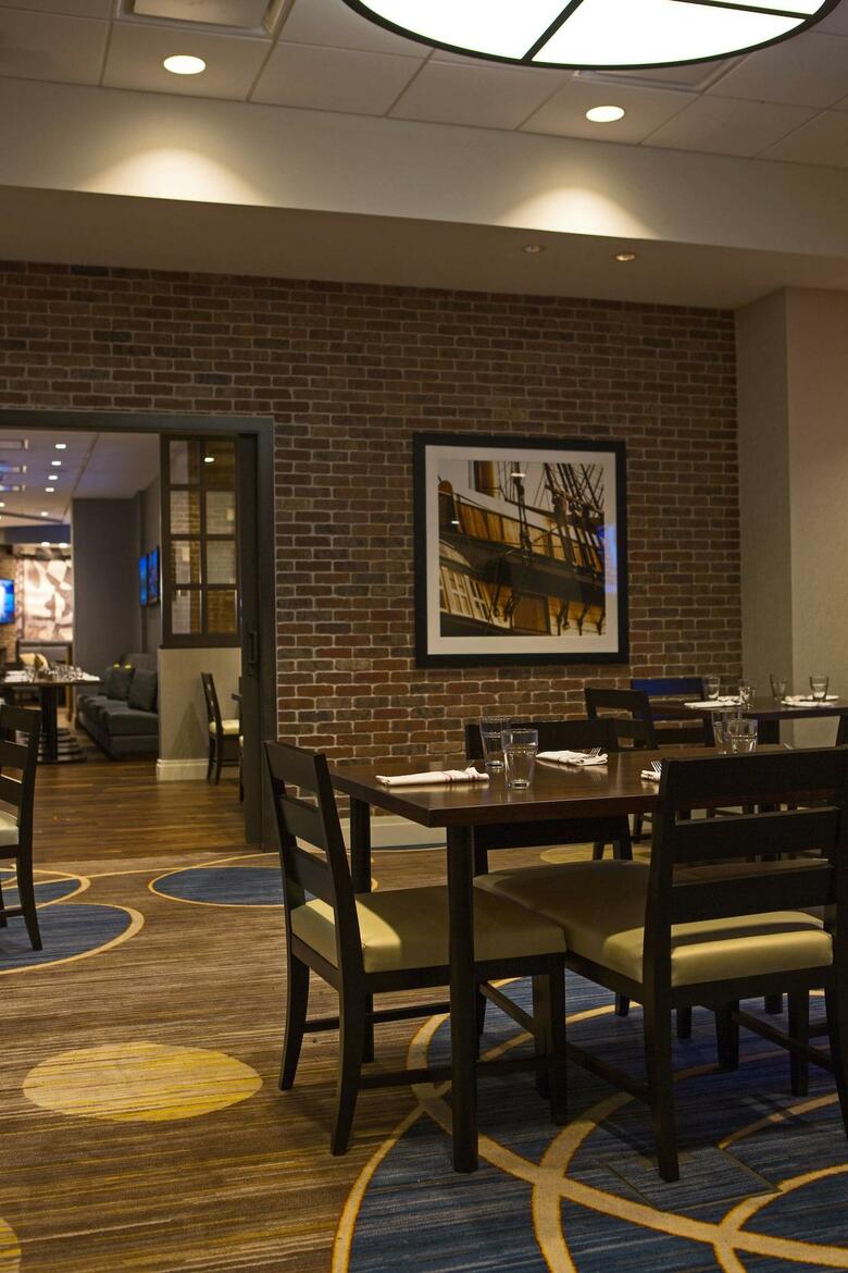Hotel Baltimore Marriott Inner Harbor At Camden Yards