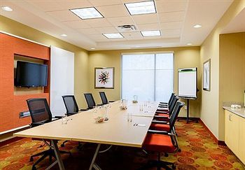 Motel Towneplace Suites By Marriott Frederick
