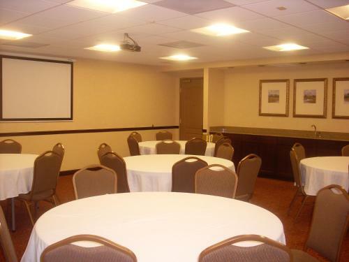 Hotel Country Inn & Suites Baltimore