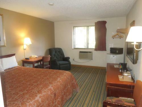 Super 8 Motel Waldorf