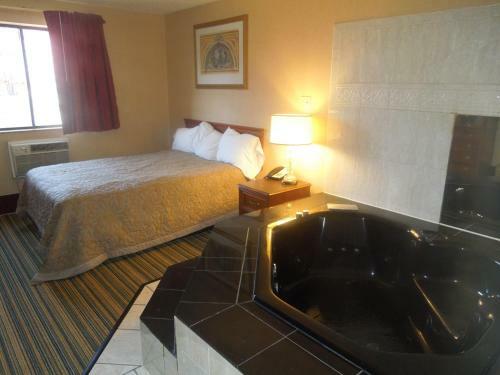 Super 8 Motel Waldorf