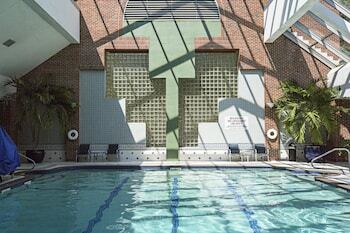 Hotel Royal Sonesta Boston