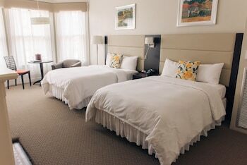 Hostal Newbury Guest House