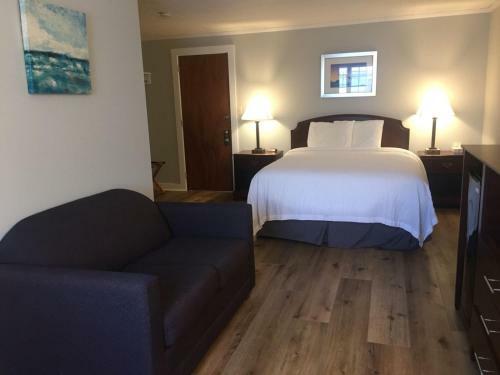 Hyannis Inn Motel