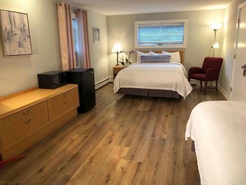 Hyannis Inn Motel