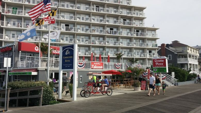 Commander Hotel