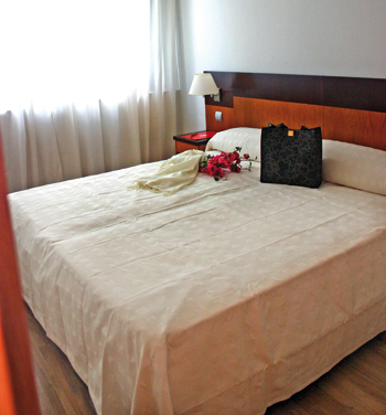 Aparthotel Suites Kris Aeropuerto