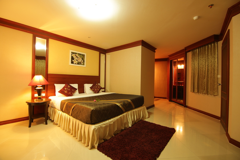 Convenient Park Bangkok Hotel