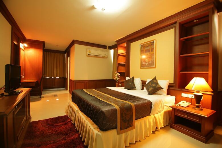 Convenient Park Bangkok Hotel