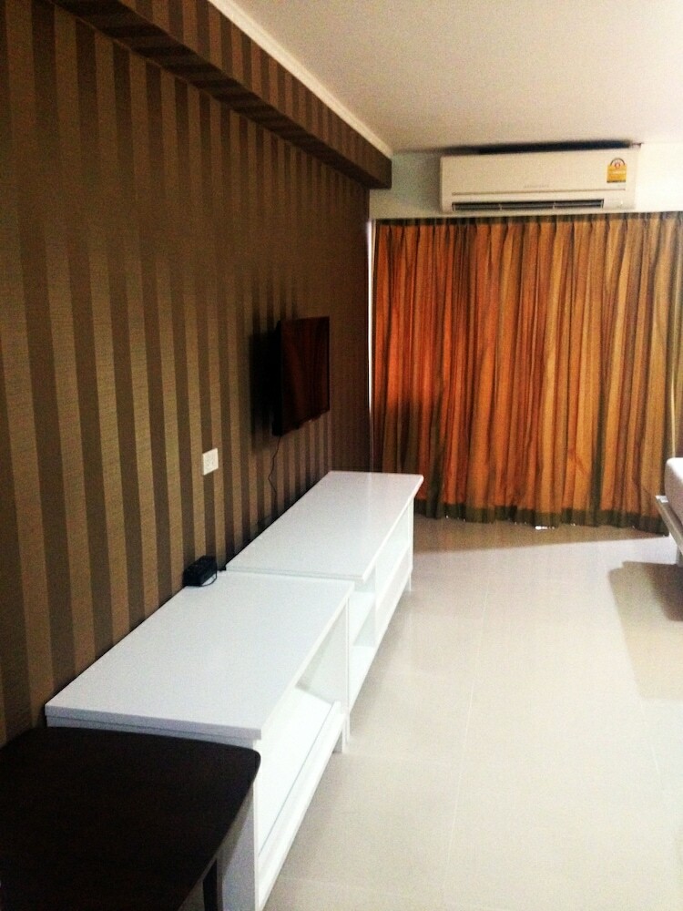 Convenient Park Bangkok Hotel