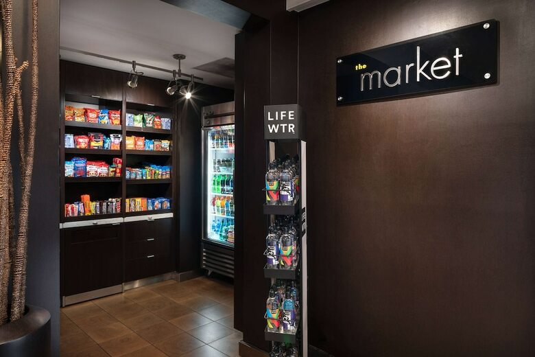 Hotel Courtyard By Marriott Phoenix Camelback