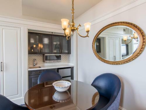 Marriott's Custom House Villas