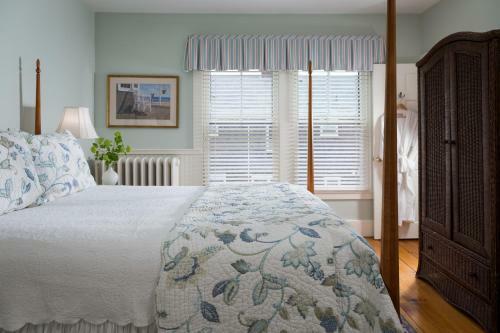 Bed & Breakfast Brass Lantern Inn