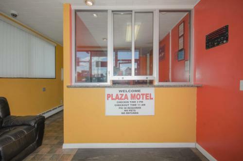 Plaza Motel
