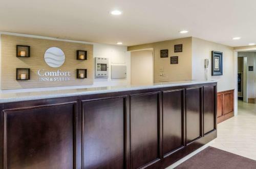 Hotel Comfort Inn & Suites West Springfield
