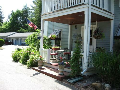 Maple Terrace Motel