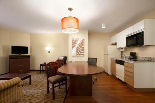 Hotel Hawthorn Suites By Wyndham
