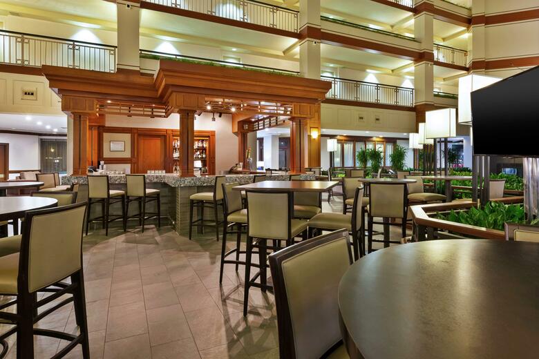 Hotel Hilton Suites Auburn Hills