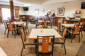 Hotel Comfort Suites Grand Rapids North