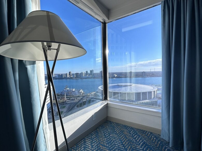 Hotel Crowne Plaza Detroit Downtown Riverfront