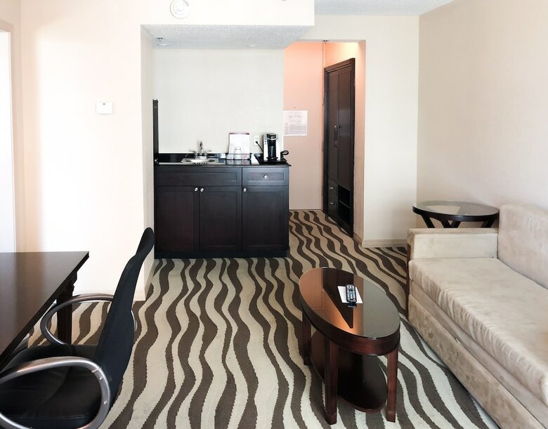 Hotel Crowne Plaza Detroit Downtown Riverfront