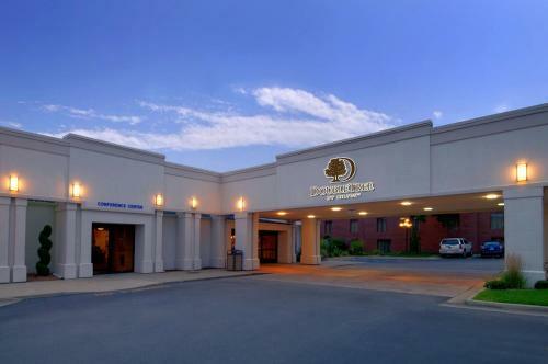 Hotel Doubletree By Hilton Grand Rapids-airport