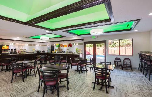 Hotel Quality Inn & Suites Holland