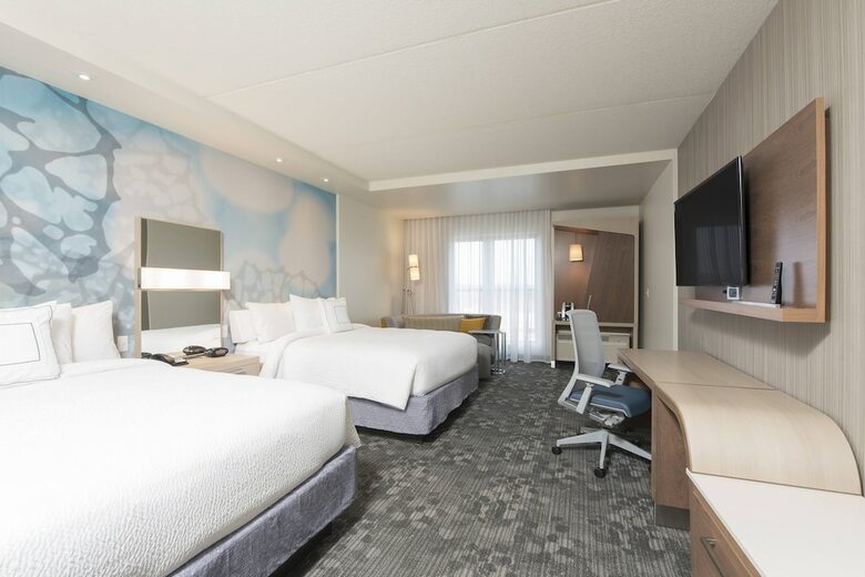 Hotel Courtyard By Marriott Holland Downtown