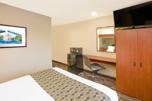 Hotel Microtel Inn And Suites Manistee