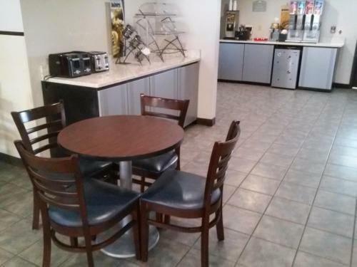 Hotel Microtel Inn And Suites Manistee