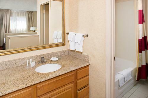 Hotel Residence Inn Detroit Troy/madison Heights