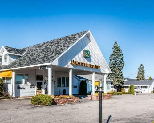 Hotel Quality Inn And Suites Mackinaw City