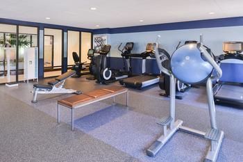 Hotel Four Points By Sheraton Detroit Metro Airport