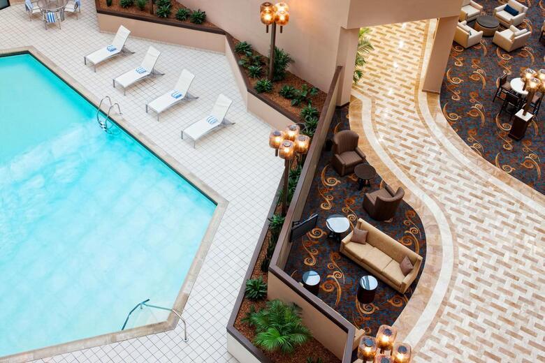 Hotel Sheraton Detroit Metro Airport