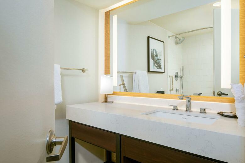 Hotel Sheraton Detroit Metro Airport