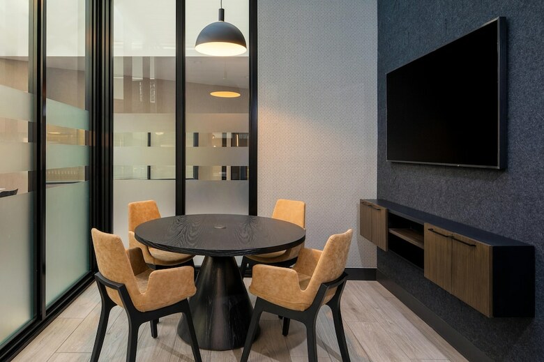 Hotel Sheraton Detroit Metro Airport