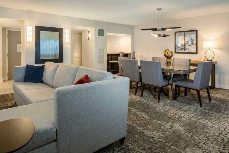 Hotel Sheraton Detroit Metro Airport