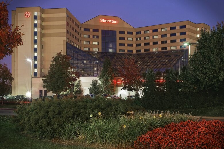 Hotel Sheraton Detroit Metro Airport