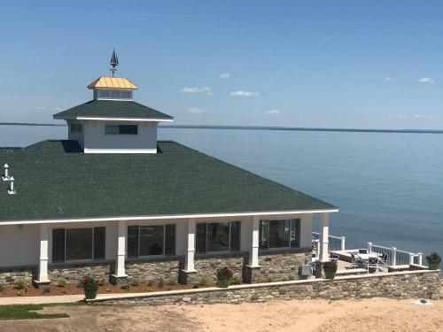 Hotel Breakers Resort - Lakeside