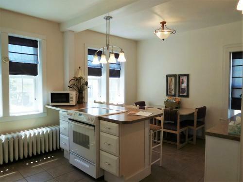 Apartamento The Chattelle House, House At Saint Ignace