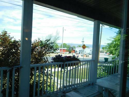 Apartamento The Chattelle House, House At Saint Ignace