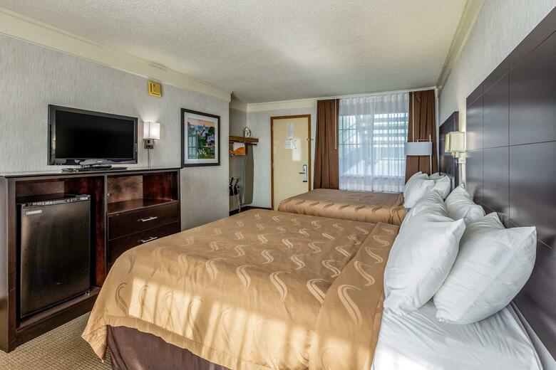 Hotel Quality Inn Lakefront