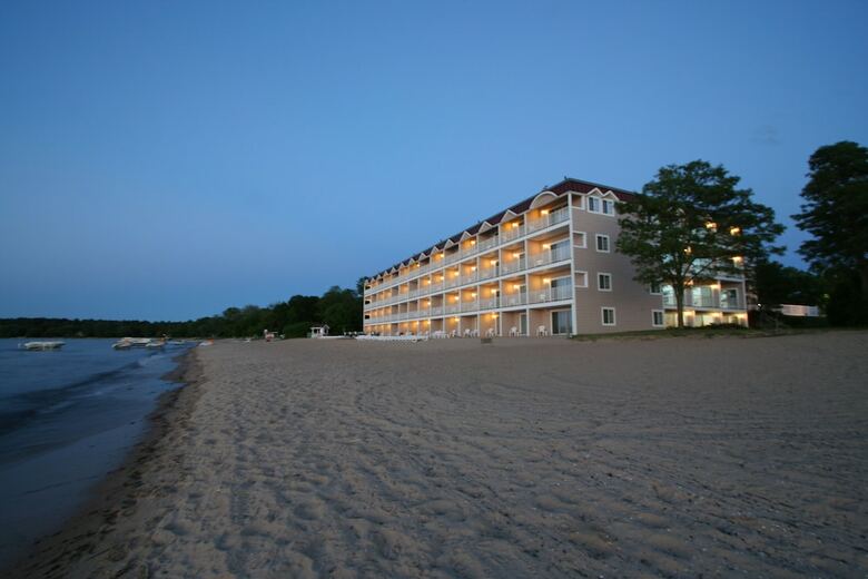 Hotel Bayshore Resort