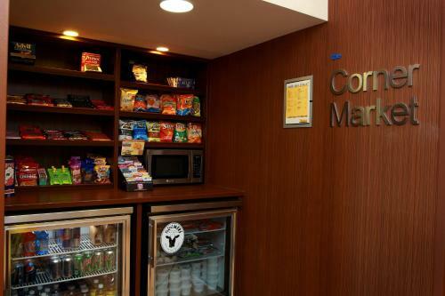 Hotel Fairfield Inn & Suites Traverse City