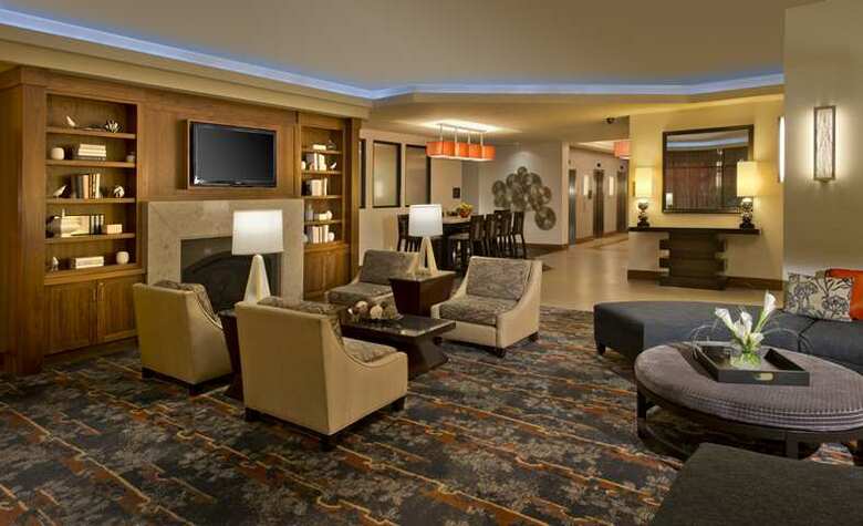 Hotel Doubletree Suites By Hilton Minneapolis