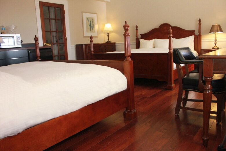 Hotel 340