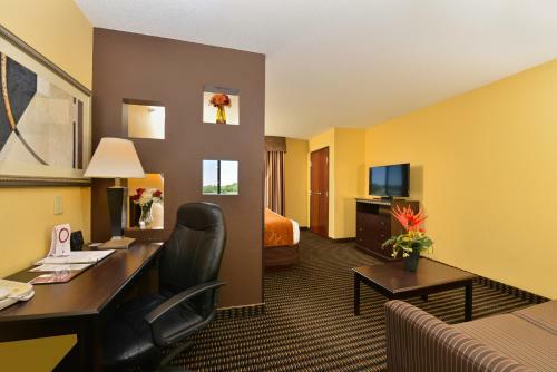 Hotel Comfort Suites Rochester