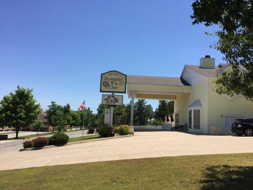 Motel Spinning Wheel Inn