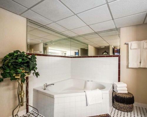 Clarion Hotel Branson